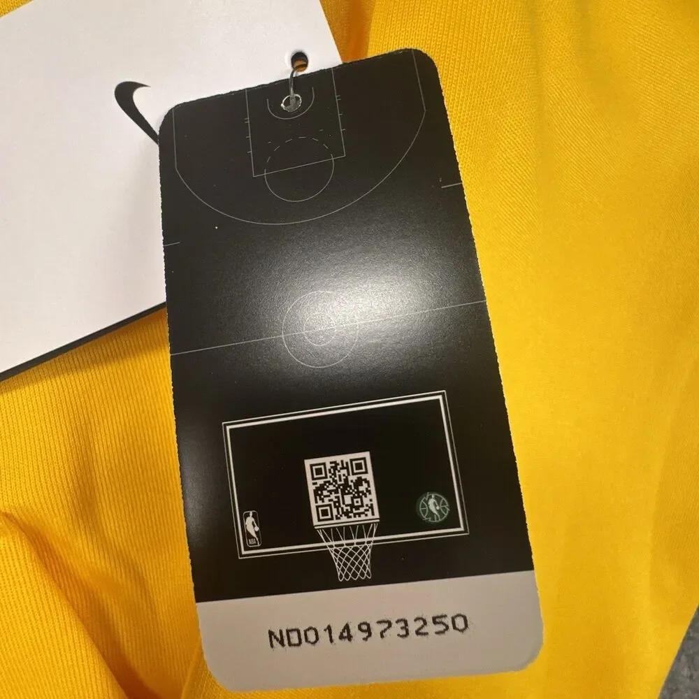 NWT Nike Dri Fit NBA Golden State Warriors Yellow Pullover Hoodie - Large